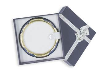 linen bow tie snap bangle blue box